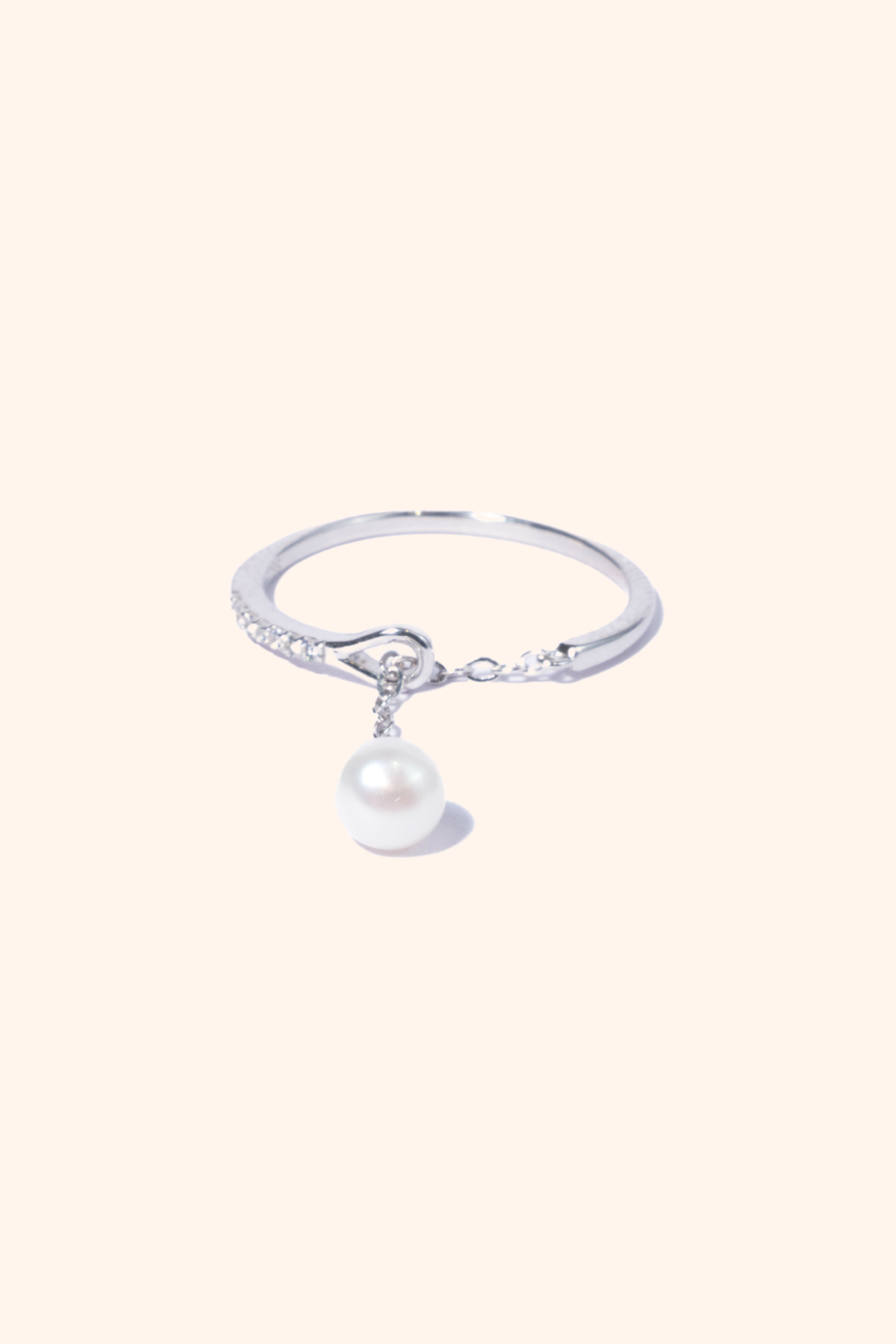 Pearlescent Dangling Ring